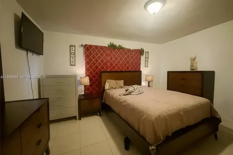 12890 NE 8th Avenue North Miami FL 33161