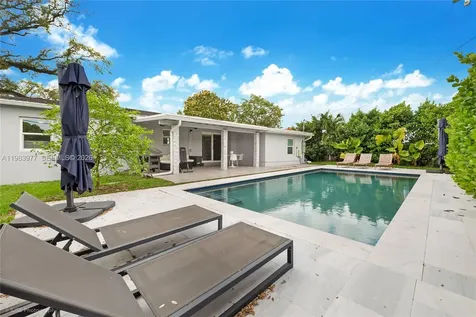 7235 SW 39th Street Miami FL 33155