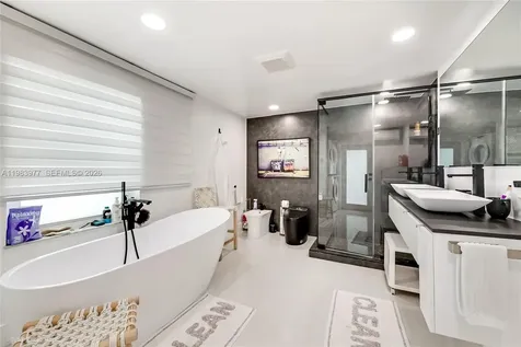 7235 SW 39th Street Miami FL 33155
