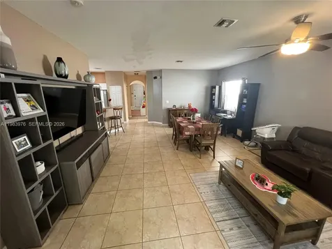 195 NE 36th Terrace Homestead FL 33033