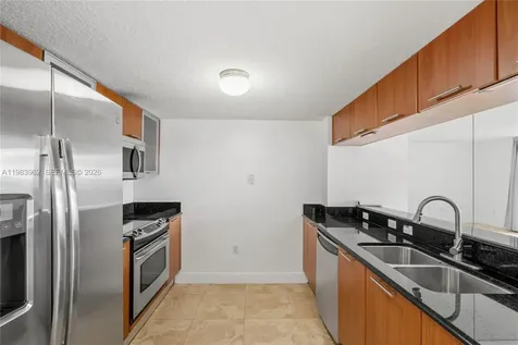 1800 N Bayshore Drive Miami FL 33132