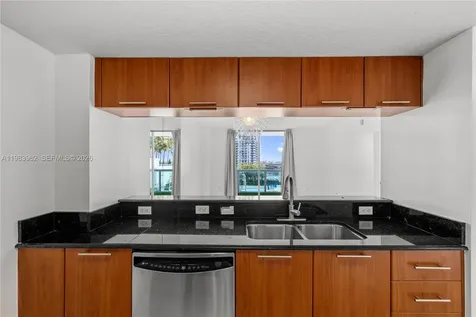 1800 N Bayshore Drive Miami FL 33132