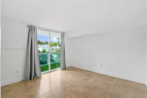 1800 N Bayshore Drive Miami FL 33132