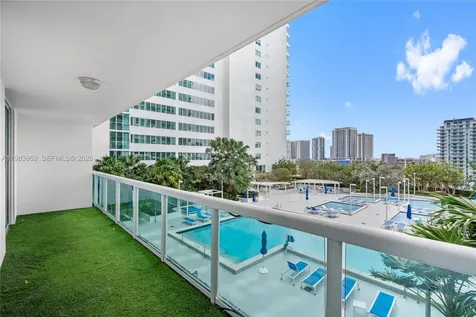 1800 N Bayshore Drive Miami FL 33132