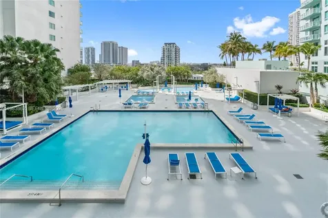 1800 N Bayshore Drive Miami FL 33132