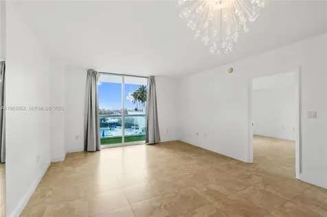 1800 N Bayshore Drive Miami FL 33132
