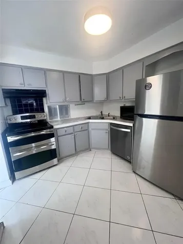 1540 NE 191st Street Miami FL 33179