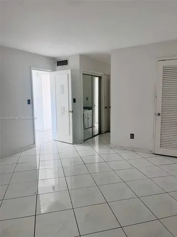 1540 NE 191st Street Miami FL 33179