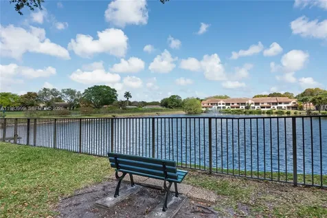 3212 Arbor Lane Hollywood FL 33021