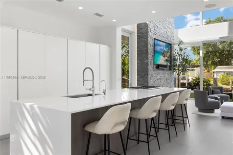 2217 NE 17th Terrace Wilton Manors FL 33305