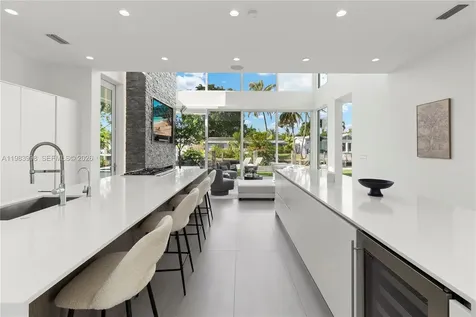 2217 NE 17th Terrace Wilton Manors FL 33305