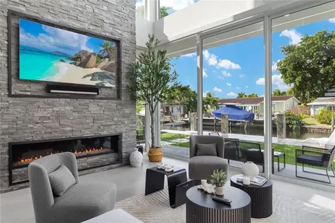 2217 NE 17th Terrace Wilton Manors FL 33305