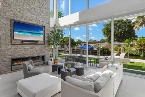 2217 NE 17th Terrace Wilton Manors FL 33305