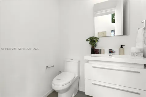 2217 NE 17th Terrace Wilton Manors FL 33305