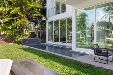 2217 NE 17th Terrace Wilton Manors FL 33305