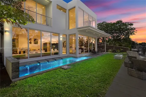 2217 NE 17th Terrace Wilton Manors FL 33305