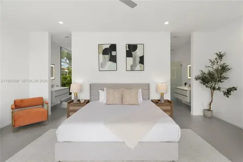2217 NE 17th Terrace Wilton Manors FL 33305