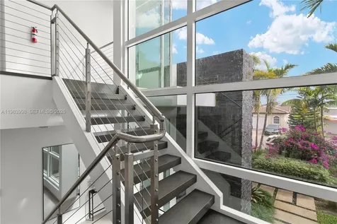 2217 NE 17th Terrace Wilton Manors FL 33305