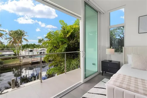2217 NE 17th Terrace Wilton Manors FL 33305