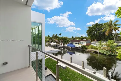 2217 NE 17th Terrace Wilton Manors FL 33305