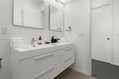 2217 NE 17th Terrace Wilton Manors FL 33305