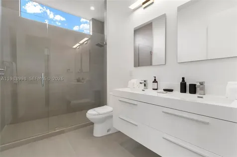 2217 NE 17th Terrace Wilton Manors FL 33305