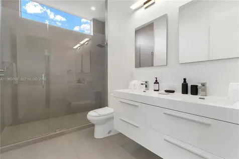2217 NE 17th Terrace Wilton Manors FL 33305