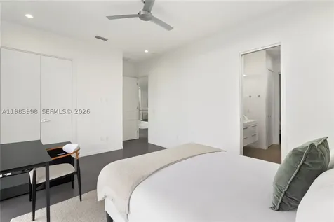 2217 NE 17th Terrace Wilton Manors FL 33305