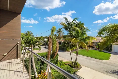 2217 NE 17th Terrace Wilton Manors FL 33305