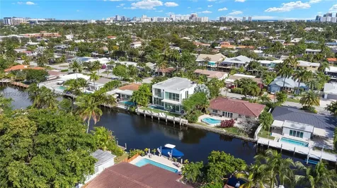 2217 NE 17th Terrace Wilton Manors FL 33305