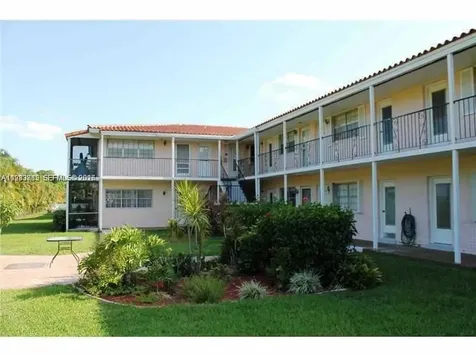 1431 S 14th Avenue Hollywood FL 33020