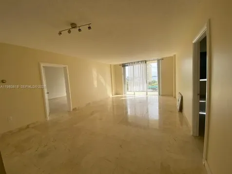 11111 Biscayne Boulevard Miami FL 33181