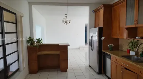 1121 NE 199th Street Miami FL 33179