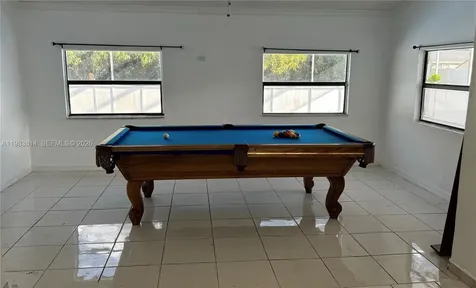 1121 NE 199th Street Miami FL 33179