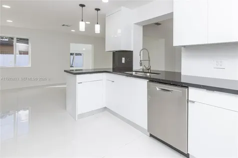 6610 Cody Street Hollywood FL 33024