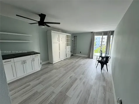 1615 West Avenue Miami Beach FL 33139