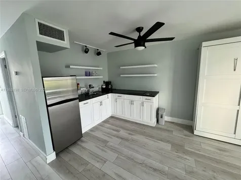 1615 West Avenue Miami Beach FL 33139