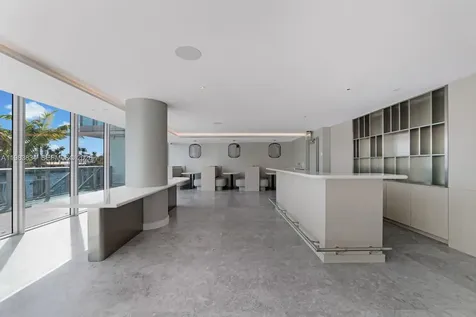 9221 E Bay Harbor Drive Bay Harbor Islands FL 33154