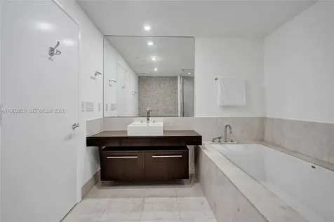 17121 Collins Avenue Sunny Isles Beach FL 33160