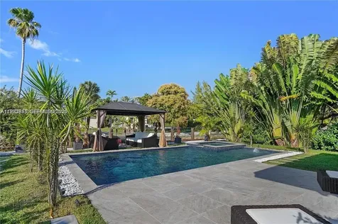 1625 Daytonia Road Miami Beach FL 33141