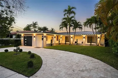 1625 Daytonia Road Miami Beach FL 33141