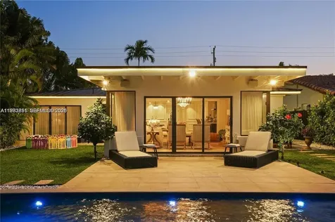 1625 Daytonia Road Miami Beach FL 33141