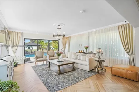 1625 Daytonia Road Miami Beach FL 33141