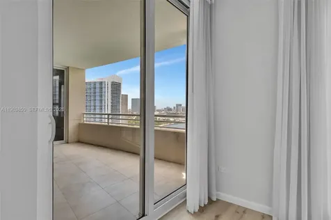 848 Brickell Key Drive Miami FL 33131