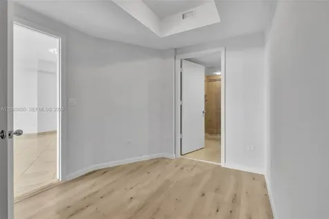 848 Brickell Key Drive Miami FL 33131