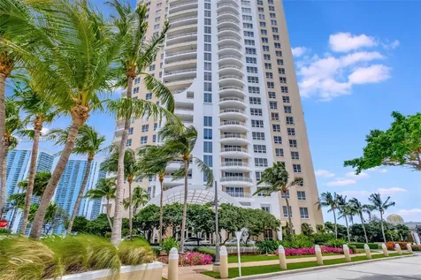 848 Brickell Key Drive Miami FL 33131