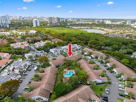 21244 Harbor Way Aventura FL 33180