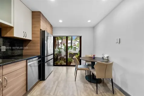 21244 Harbor Way Aventura FL 33180