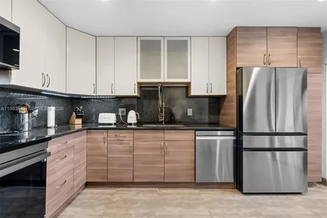 21244 Harbor Way Aventura FL 33180