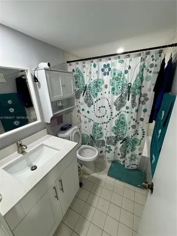 6850 W 16th Drive Hialeah FL 33014